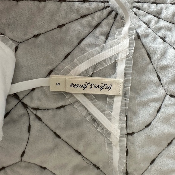 NWT white lace “mrs” thong - Picture 5 of 11